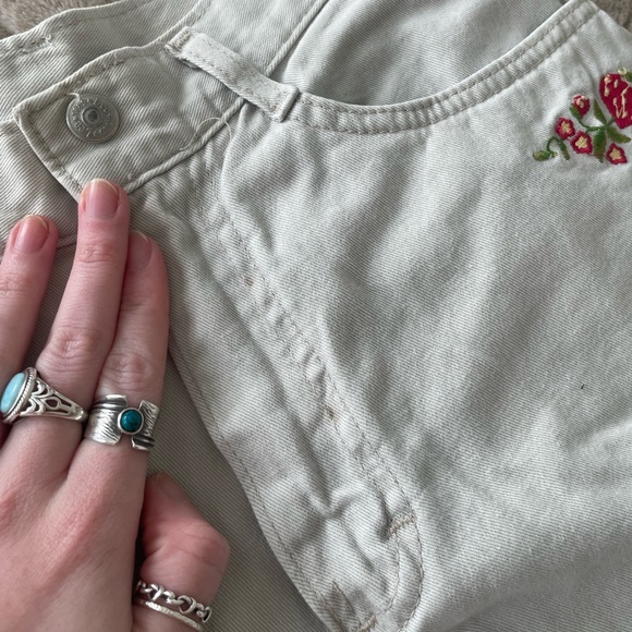 Vintage strawberry Lee shorts - Picture 5 of 5